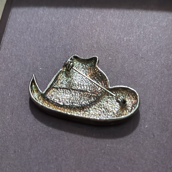 Red Orange Rhinestone Cowboy Hat Brooch - Picture 3 of 3